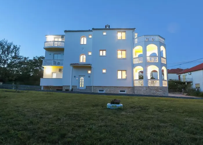 דירה Masline זאדאר