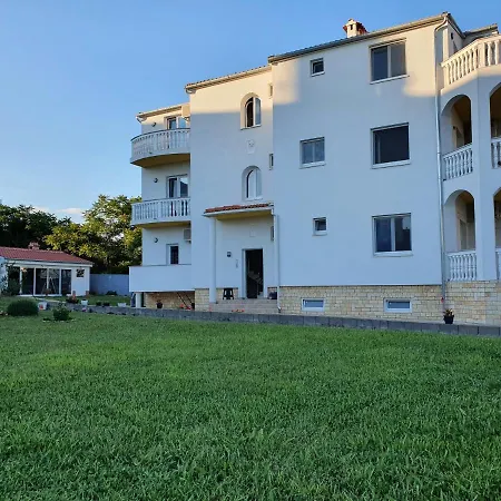 Appartamento Masline Zara