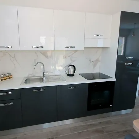 Apartment Masline